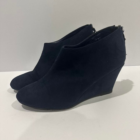 Laundry By Shelli Segal Shoes - Laundry Dark Blue Wedge 2000s Heels Size 8.5